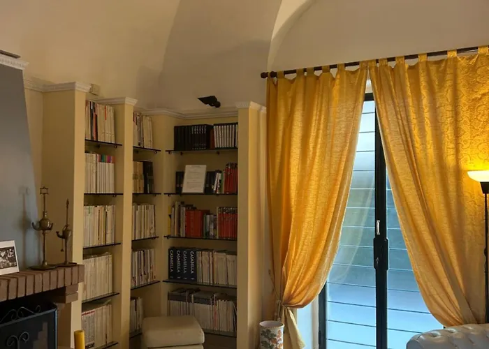 Palazzo Antico 3* Лорето-Апрутино